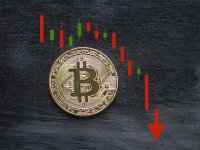 Bitcoin-trading-down.jpg